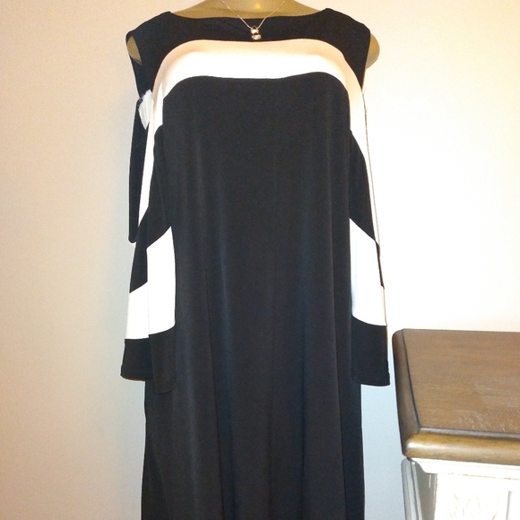 Nina Leonard open shoulder black & white dress with draped sleeves. Size:XL - Picture 6 of 10